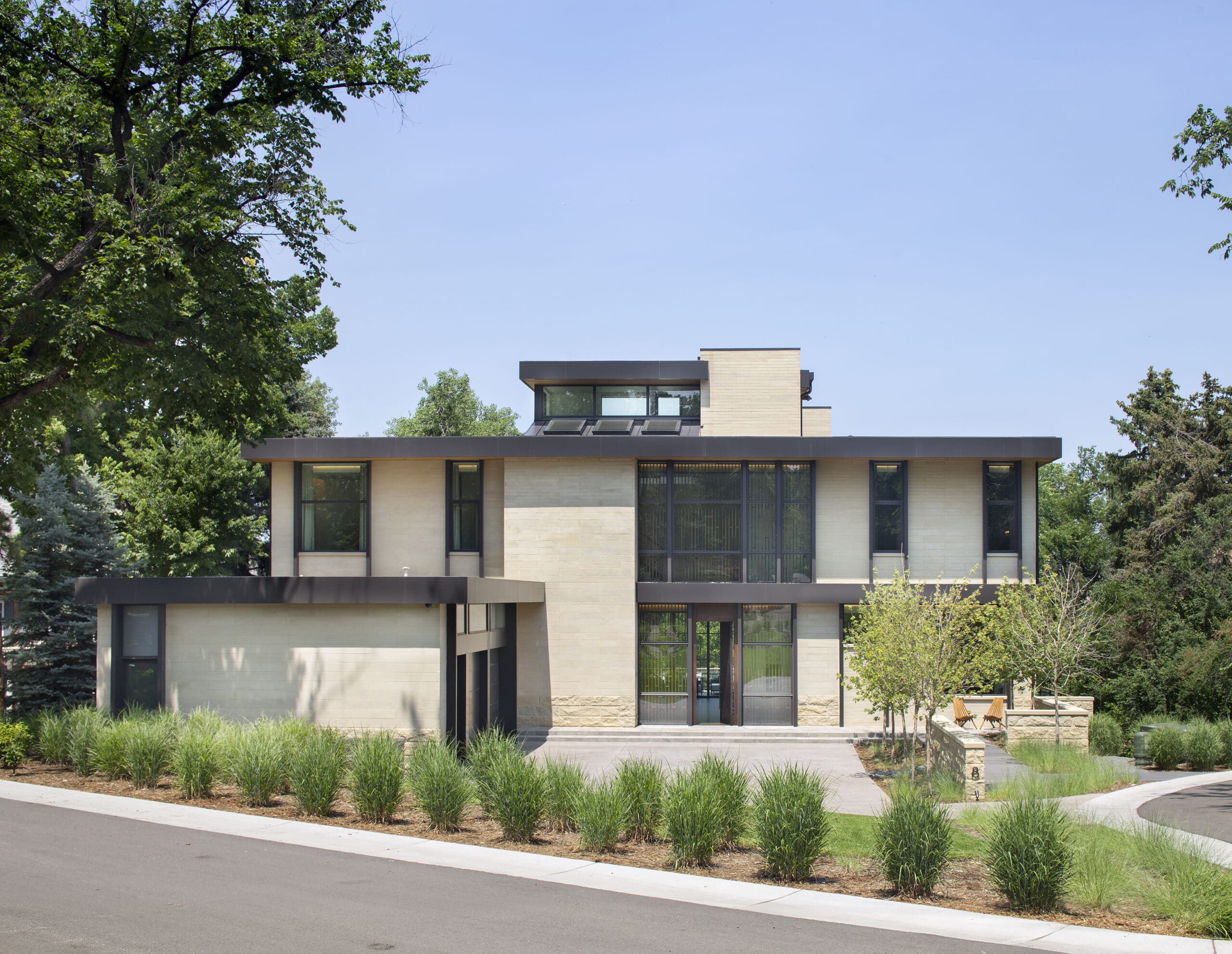 MODERN PRAIRIE HOUSE