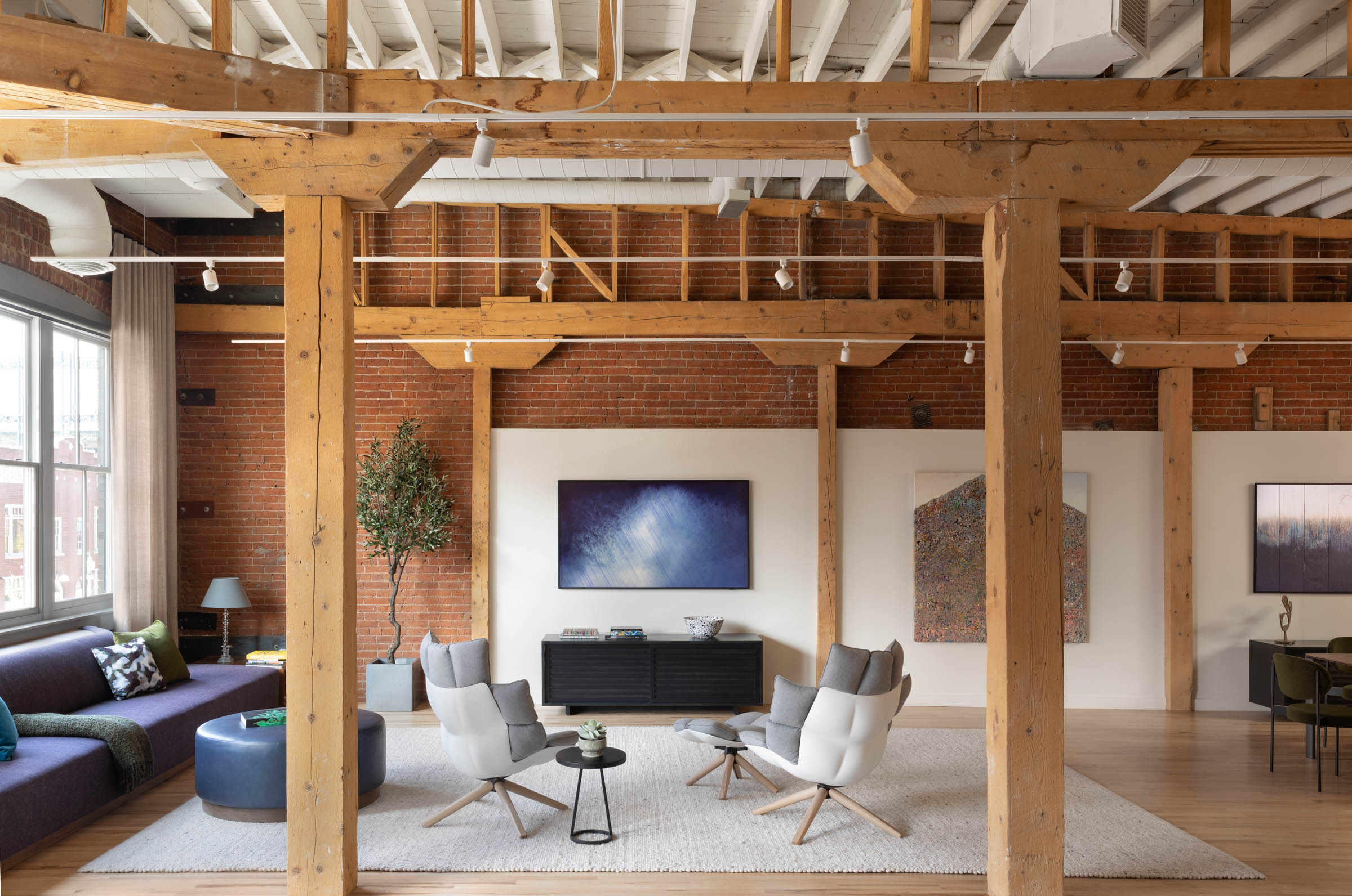 1830 BLAKE STUDIO + SALON